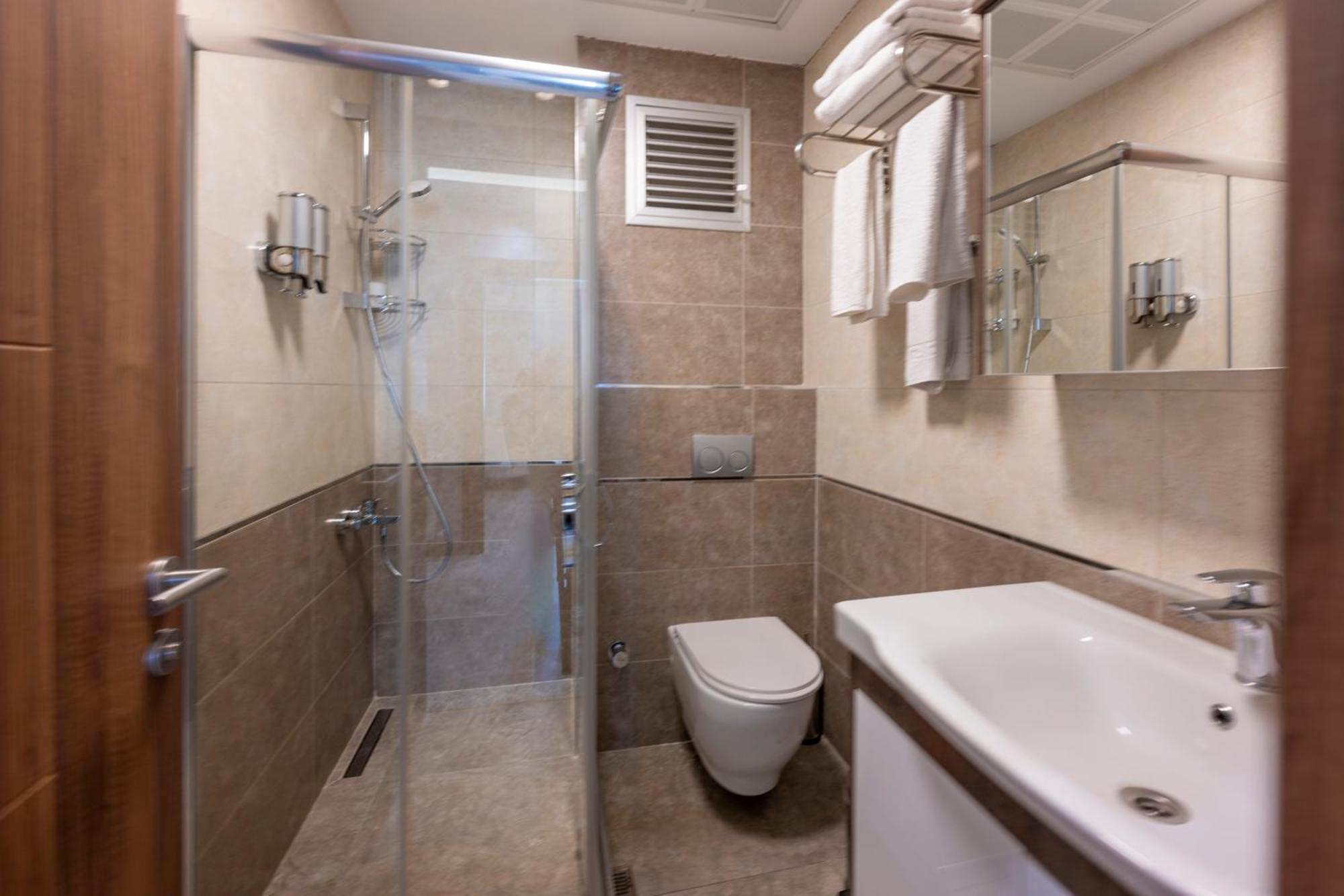 Comfort Suites Hotel Istanbul Ngoại thất bức ảnh