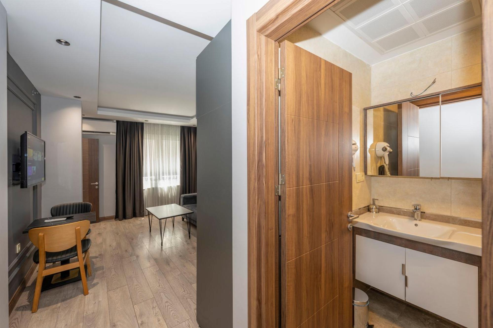 Comfort Suites Hotel Istanbul Ngoại thất bức ảnh